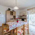 Campo Al Pero - Goelba Casa Leonardi